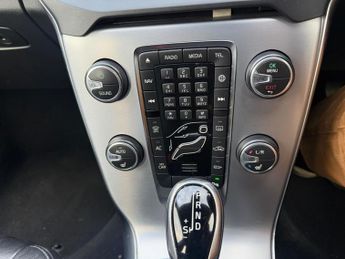 Volvo V40 2.0 D3 Inscription Edition Auto Euro 6 (s/s) 5dr