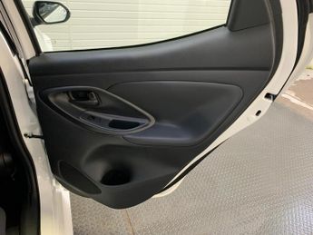 Mazda Mazda2 HYBRID 1.5h Agile CVT Euro 6 (s/s) 5dr
