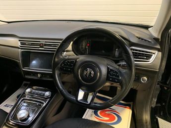 MG MG5 52.5kWh Excite Auto 5dr