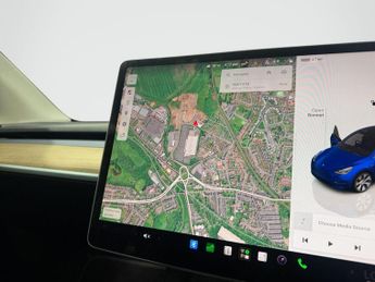 Tesla Model Y (Dual Motor) Long Range Auto 4WDE 5dr