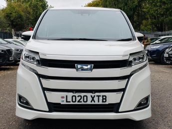 Toyota Noah (Voxy) Hybrid G 1.8 Automatic 5dr