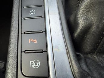 Volkswagen Passat 2.0 TDI BlueMotion Tech Sport DSG Euro 5 (s/s) 5dr