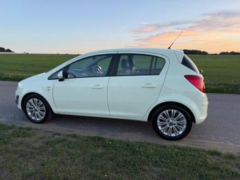 Vauxhall Corsa 1.4 16V SE Auto Euro 5 5dr