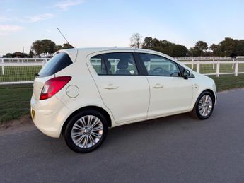 Vauxhall Corsa 1.4 16V SE Auto Euro 5 5dr