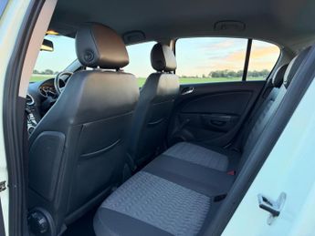 Vauxhall Corsa 1.4 16V SE Auto Euro 5 5dr