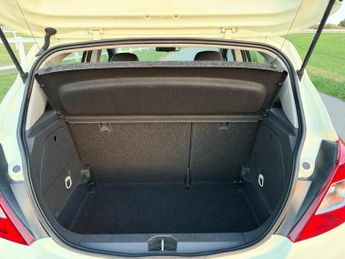 Vauxhall Corsa 1.4 16V SE Auto Euro 5 5dr