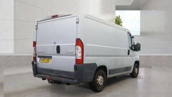 Peugeot Boxer 2.2 HDi 330 L1 H1 4dr