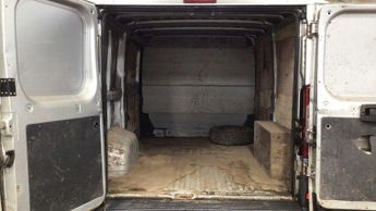 Peugeot Boxer 2.2 HDi 330 L1 H1 4dr