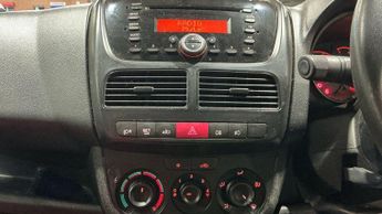 Vauxhall Combo 1.3 CDTi 2300 ecoFLEX 16v FWD L2 H1 (s/s) 3dr
