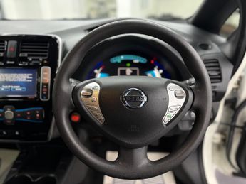Nissan Leaf 24kWh Acenta Auto 5dr