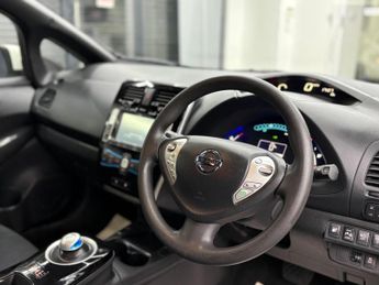Nissan Leaf 24kWh Acenta Auto 5dr