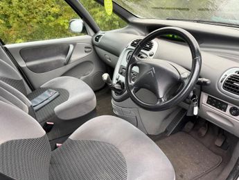 Citroen Xsara Picasso 1.6i 16V Desire 5dr