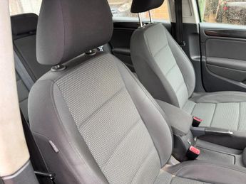 Volkswagen Golf 1.6 TDI Match Euro 5 5dr