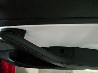 Tesla Model 3 (Dual Motor) Performance Auto 4WDE 4dr (Performance Upgrade)