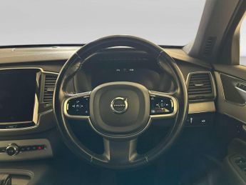 Volvo XC90 2.0 B5 MHEV Momentum SUV 5dr Diesel Hybrid Auto 4WD Euro 6 (s/s)