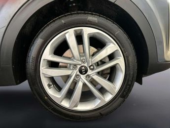 Kia Sportage 1.6 CRDi 4 SUV 5dr Diesel Manual Euro 6 (s/s) (134 bhp)