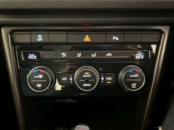 Volkswagen T-Roc 1.5 TSI GPF EVO SE SUV 5dr Petrol DSG Euro 6 (s/s) (150 ps)