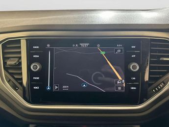Volkswagen T-Roc 1.5 TSI EVO Active SUV 5dr Petrol DSG Euro 6 (s/s) (150 ps)