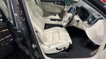 Volvo XC60 2.0 B4 MHEV Plus Auto AWD Euro 6 (s/s) 5dr