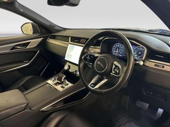 Jaguar F-PACE 2.0 P400e 17.1kWh R-Dynamic SE SUV 5dr Petrol Plug-in Hybrid Aut