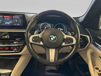 BMW 5 Series 2.0 530e 9.2kWh M Sport Saloon 4dr Petrol Plug-in Hybrid Auto Eu