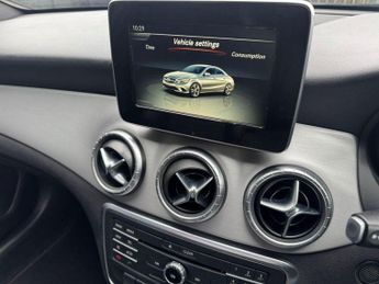 MERCEDES-BENZ CLA 2.1 CLA200 CDI AMG Sport Coupe 4dr Diesel 7G-DCT Euro 6 (s/s) (1