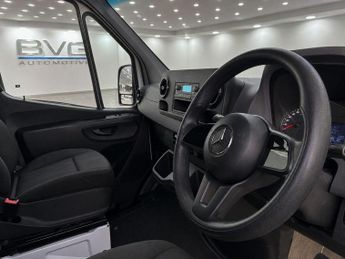 Mercedes-Benz eSprinter 55kWh Progressive Auto FWD L2 H2 5dr 20kW Charger