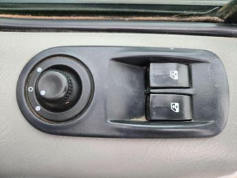 Vauxhall Vivaro 2.0 2700 CDTi FWD L1 4dr