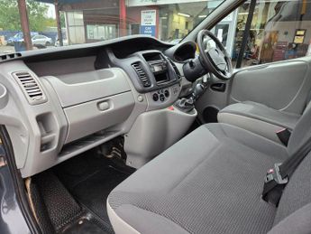 Vauxhall Vivaro 2.0 2700 CDTi FWD L1 4dr