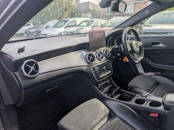 Mercedes-Benz GLA 2.1 GLA200d AMG Line 7G-DCT Euro 6 (s/s) 5dr