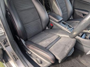 Mercedes-Benz GLA 2.1 GLA200d AMG Line 7G-DCT Euro 6 (s/s) 5dr