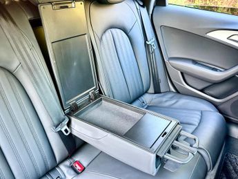 Audi A6 Avant 2.8 V6FSI  S line S Tronic quattro 5dr