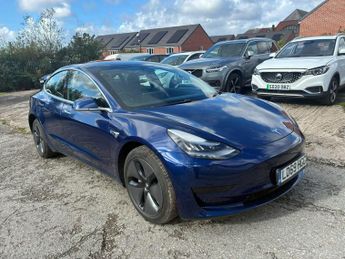 Tesla Model 3 Standard Range Plus Auto RWD 4dr