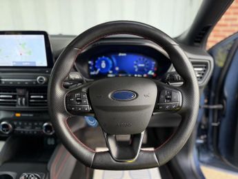 Ford Focus 1.0T EcoBoost ST-Line X Auto Euro 6 (s/s) 5dr
