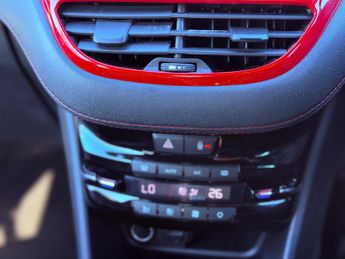 Peugeot 208 1.6 THP GTi Euro 5 3dr