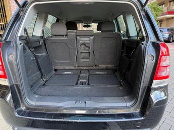 Vauxhall Zafira 1.6 16V Exclusiv Euro 5 5dr (SNav)