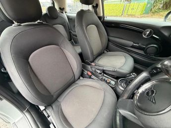 MINI Hatch 1.5 Cooper Classic Steptronic Euro 6 (s/s) 3dr