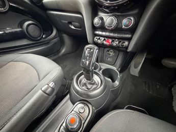 MINI Hatch 1.5 Cooper Classic Steptronic Euro 6 (s/s) 3dr