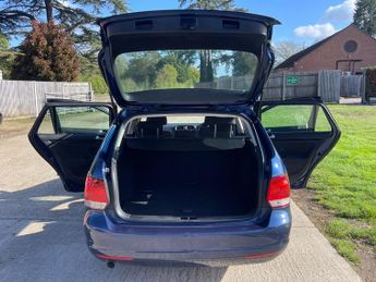 Volkswagen Golf 1.6 TDI SE DSG Euro 5 5dr