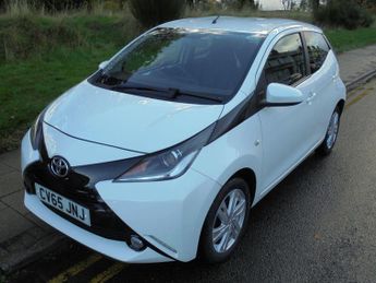 Toyota AYGO 1.0 VVT-i x-pression x-wave Euro 5 5dr Euro 5