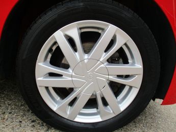 Toyota AYGO 1.0 VVT-i x-pression x-shift Euro 6 5dr