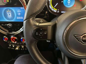 MINI Electric Hatch Cooper SE 32.6kWh Level 3 Hatchback 3dr Electric Auto (184 ps)