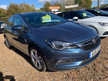 Vauxhall Astra 1.4i Turbo SRi Nav Auto Euro 6 (s/s) 5dr