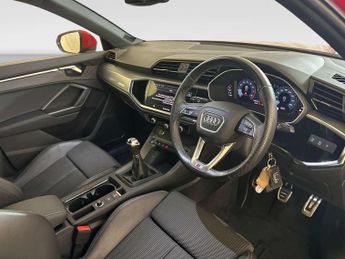 Audi Q3 1.5 TFSI CoD 35 S line SUV 5dr Petrol Manual Euro 6 (s/s) (150 p