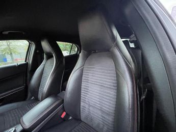 Mercedes-Benz GLA 2.1 GLA220 CDI AMG Line 7G-DCT 4MATIC Euro 6 (s/s) 5dr
