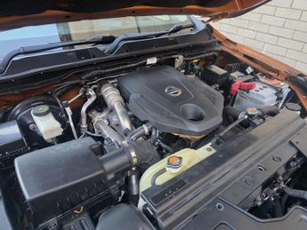 Nissan Navara 2.3 dCi Tekna Auto 4WD Euro 6 4dr