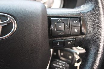 Toyota Hilux 2.4 D-4D Icon Auto 4WD Euro 6 (s/s) 4dr