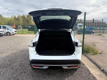 Nissan Qashqai 1.3 DIG-T MHEV N-Connecta XTRON Euro 6 (s/s) 5dr