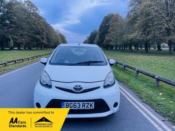 Toyota AYGO 1.0 VVT-i Move Euro 5 5dr