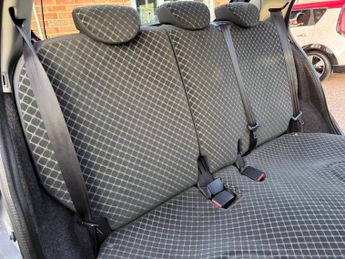 Nissan Micra 1.2 16v SE 5dr